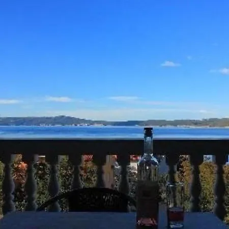 In Mit Schoener Terrasse Holiday home