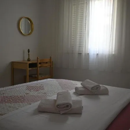 Holiday home In Mit Schoener Terrasse